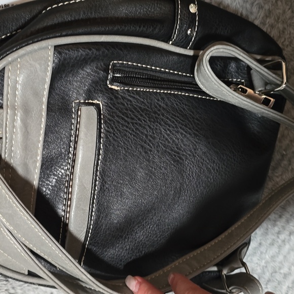 Backpack - Picture 5 of 6